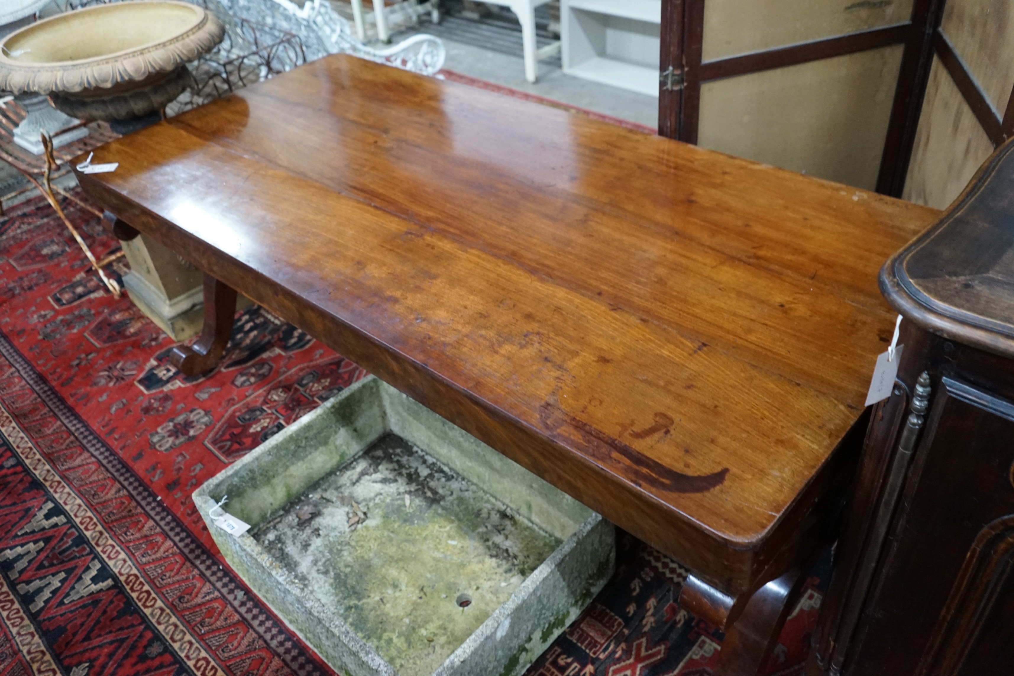 A Victorian rectangular mahogany library table, length 185cm, depth 86cm, height 74cm